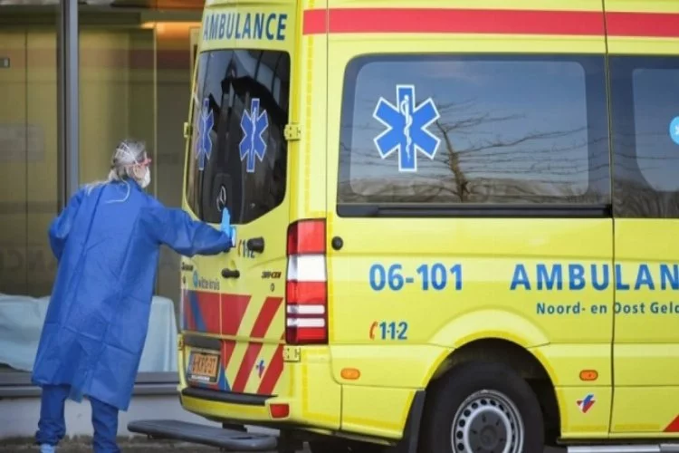 Hollanda'da hastaneler kemoterapi ve organ nakillerini erteliyor