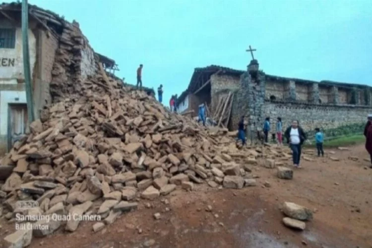 Peru'daki 7.3 büyüklüğündeki depremde 220 ev hasar gördü