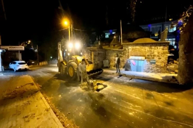 Bursa Osmangazi Belediyesi'nden asfalt mesaisi