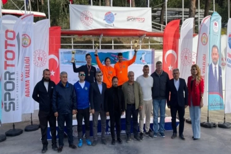 Bursa Büyükşehir Belediyesporlu kanocular yine göz doldurdu