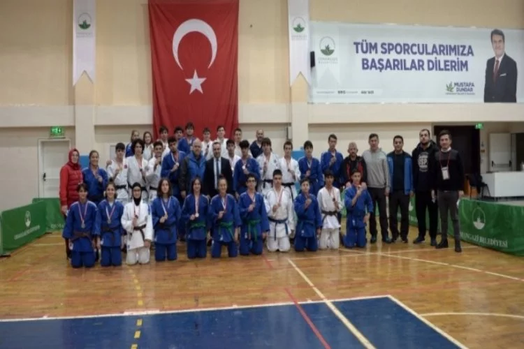 Bursa Osmangazili judocular madalyaya doymuyor
