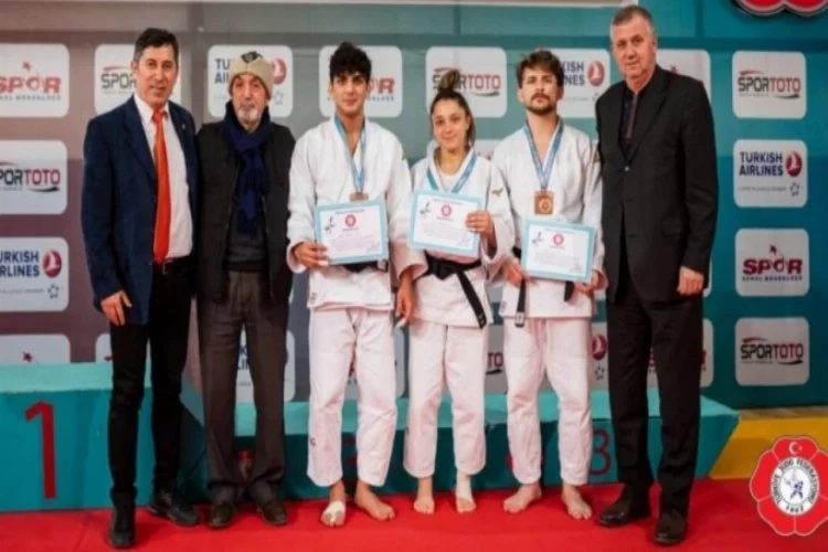 Bursa Osmangazili judoculardan bronz madalya
