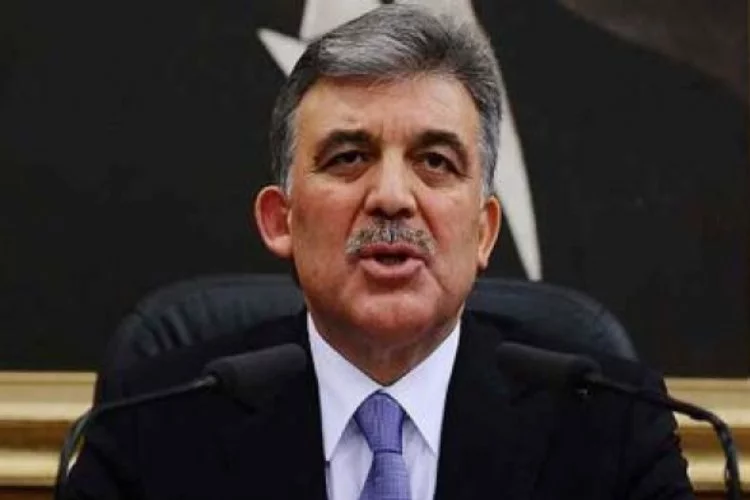 İndirilen Türk Bayrağı'yla ilgili Cumhurbaşkanı Gül'den açıklama geldi