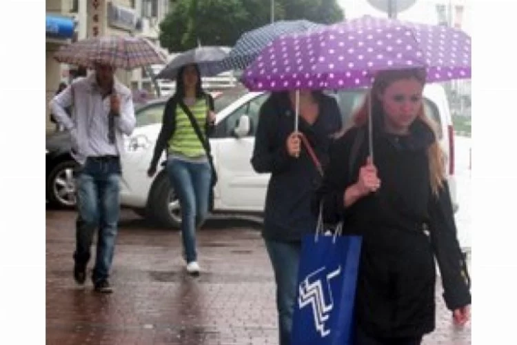 Bursa'da sağanak yağış devam ediyor