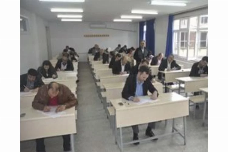 AK Partililer sınavda ter döktü