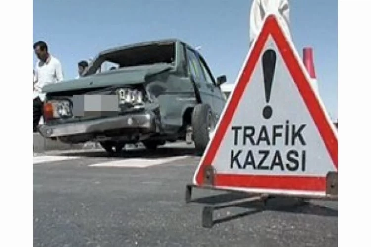 Büyükorhan'da kaza: 14 yaralı