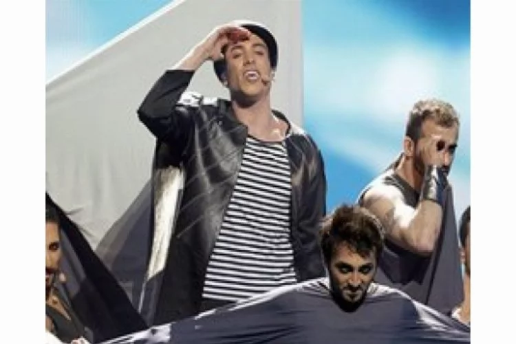 Eurovision'da nefesler tutuldu