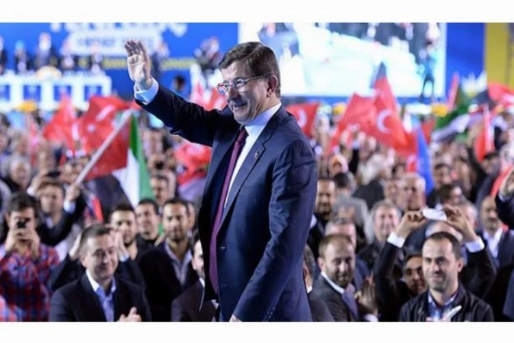 Başbakan Davutoğlu'dan Muhsin Yazıcıoğlu şiiri