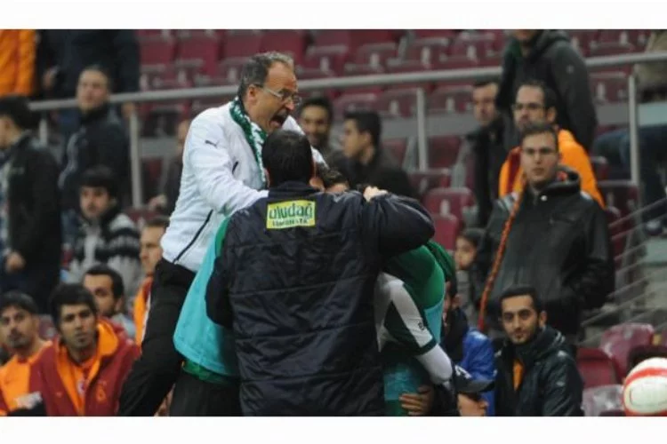 Bursaspor'un eski teknik direktöründen çok özel açıklamalar