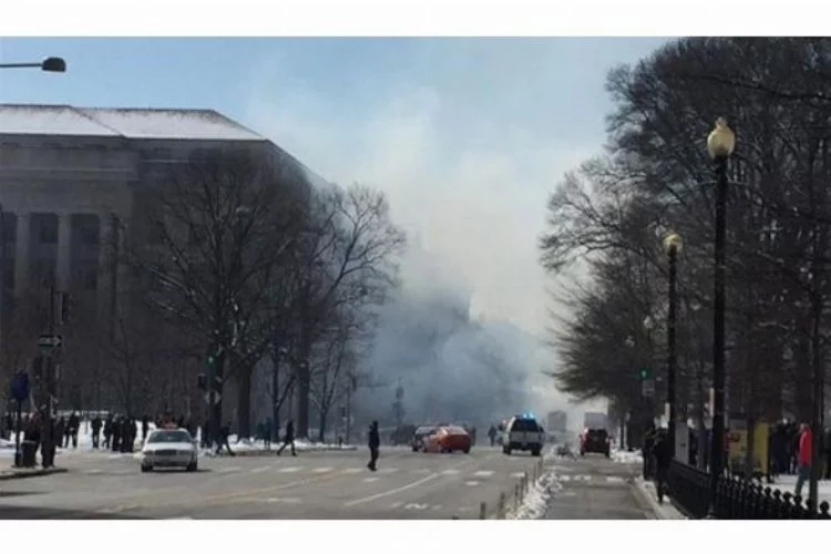 Beyaz Saray'da esrarengiz patlama! Dünya haber bekliyor
