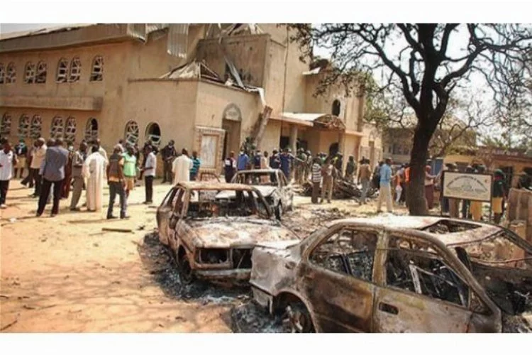 Nijerya'da bombalı saldırılarda 50 kişi öldü