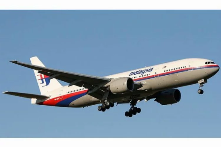 Kaybolan Malezya uçağı 1 yıldır bulunamadı!