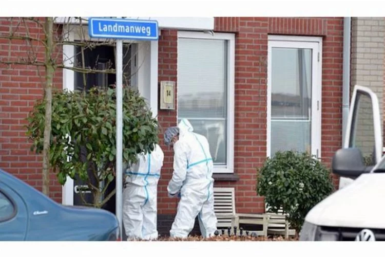 Hollanda'da Türk aile evlerinde ölü bulundu