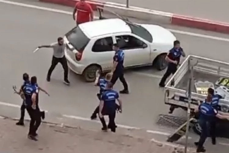 Adana'da zabıtaya bıçaklı saldırı
