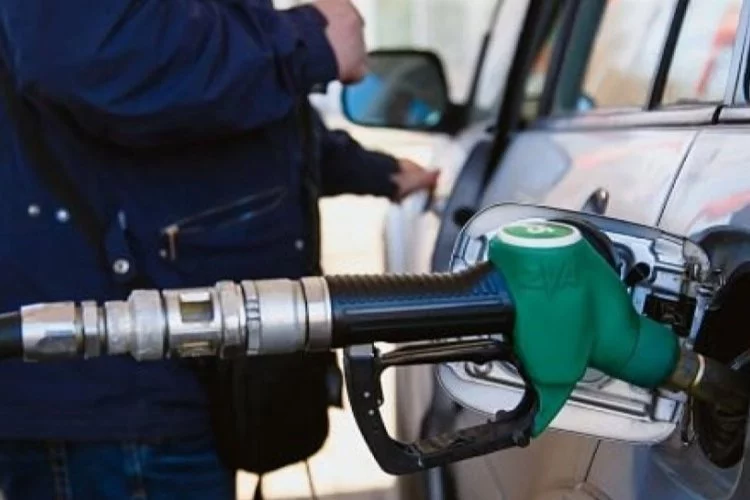 Akaryakıtta kafalar karıştı: Benzin yüzde 57, motorin yüzde 22, LPG yüzde 43 arttı...