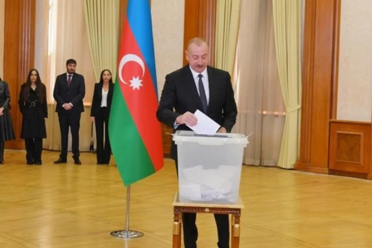Aliyev oyunu Hankendi'de kullandı