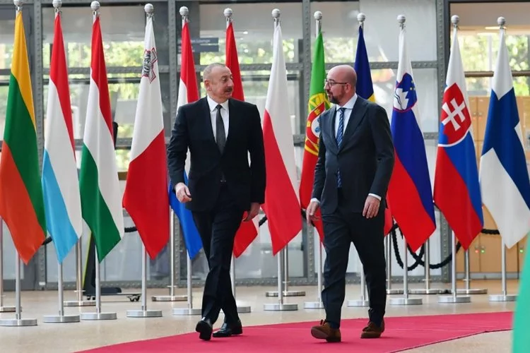 Aliyev ve Michel görüştü