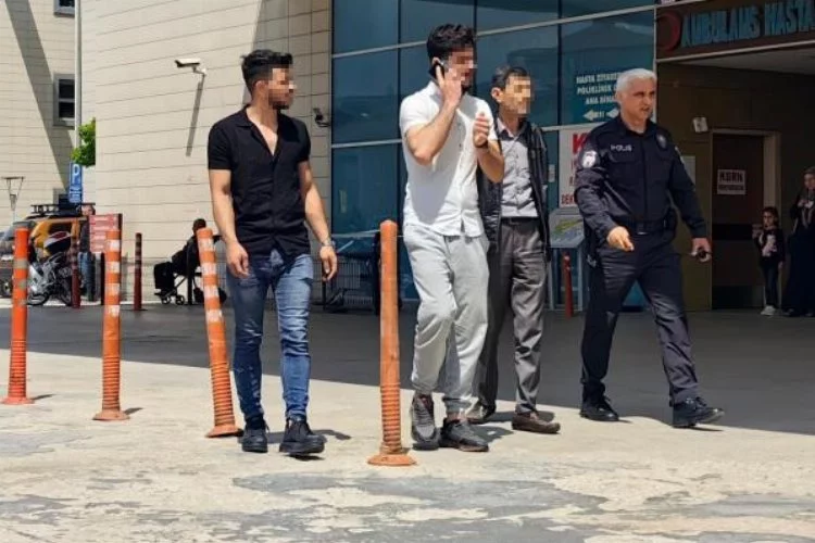 Bursa'da kendilerini dolandıran şahsı tekme tokat dövdüler