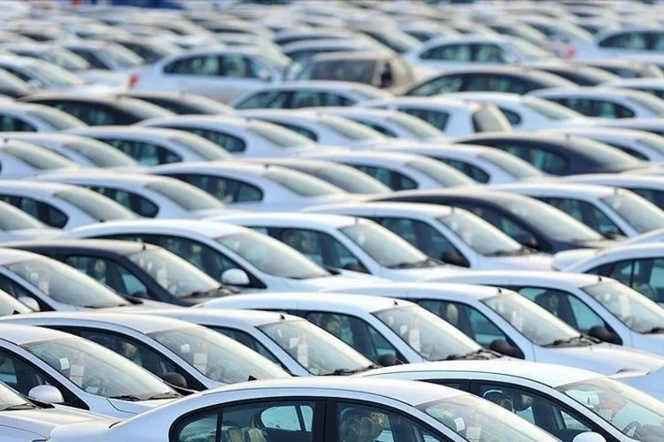 Bozkurt: Otomobil fiyatlarının düşme şansı az, artma ihtimali var