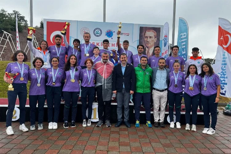 Bursa Büyükşehir Belediyespor Kulübü Kanocuları'ndan büyük başarı