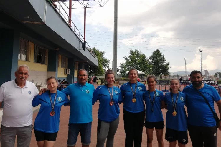 Bursa Büyükşehir Belediyespor Kulübü sporcularından 7 madalya