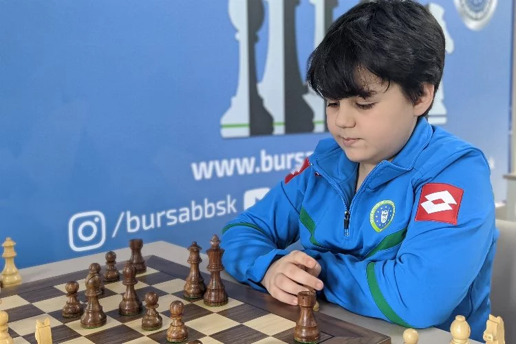 Bursa Büyükşehir Belediyesporlu satranççılardan 7 madalya