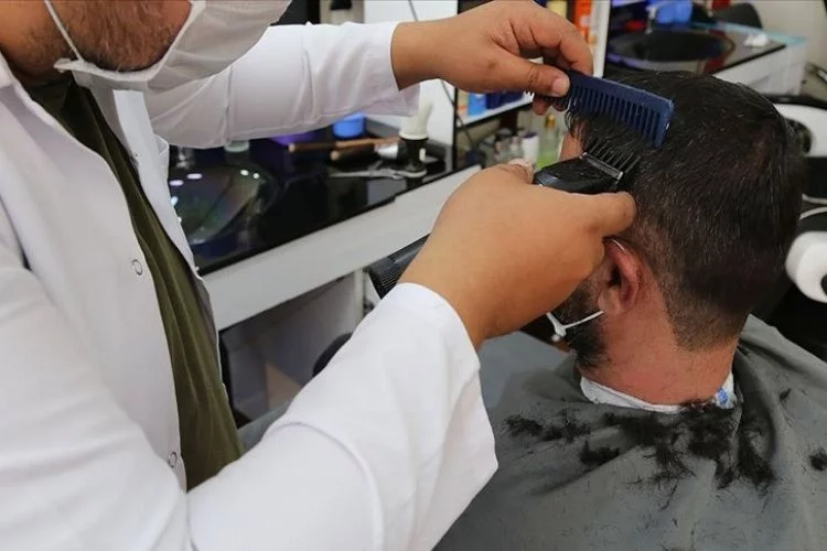 Bursa'da berber ve kuaför fiyatlarına zam! Saç-sakal-yıkama ücreti...