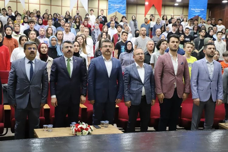 Bursa'da Bir Bilenle Bilge Nesil'  yarışmasında kazananlar belli oldu