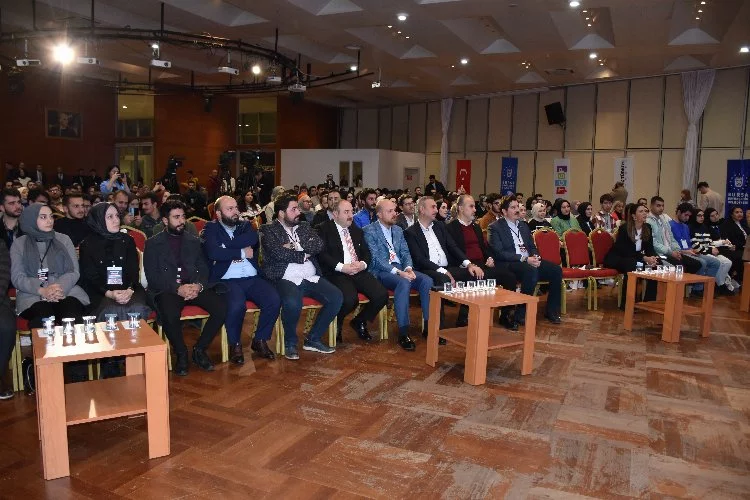 Bursa'da "Genç Türkiye Forumu" düzenlendi