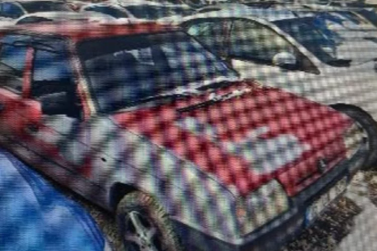 Bursa'da icradan 20 bin TL'ye satılık 1992 model araba!