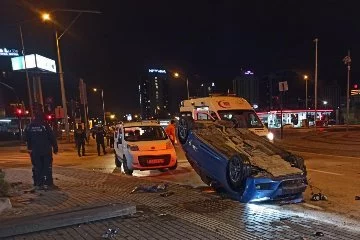 Bursa'da kontrolden çıkan araç takla attı