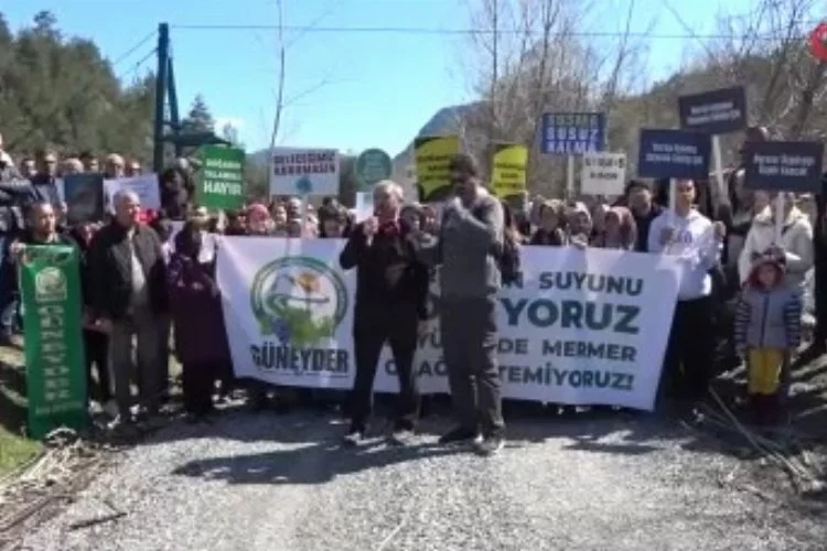 Bursa'da köylülerden mermer ocağı eylemi! 'Bursa’nın suyunu yok etmekten kurtaracağız'