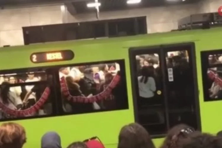 Bursa’da metro vagonunu ringe çevirdiler