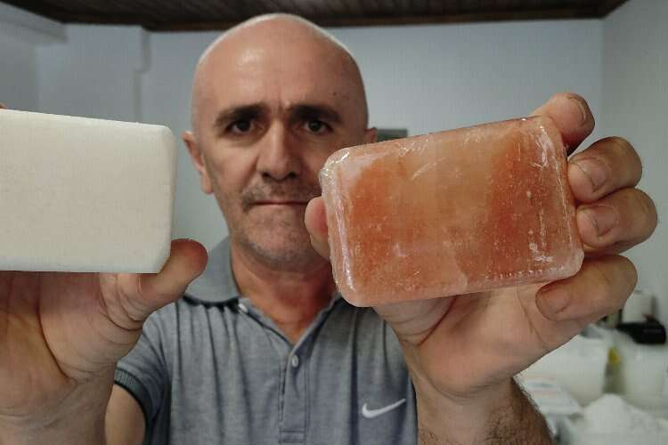 Bursa'da satılan köpürmeyen sabun kelliği engelliyor!