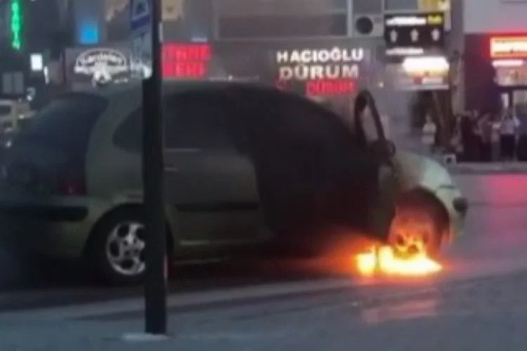 Bursa'da seyir halindeyken alev alev yandı!