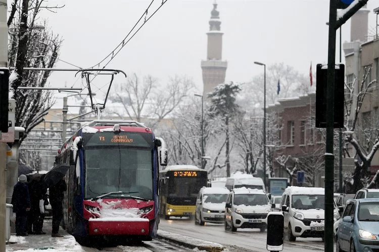 Bursa dondurdu! Meteoroloji’den kar açıklaması geldi…(25 Ocak 2022 Bursa’da hava durumu nasıl?)