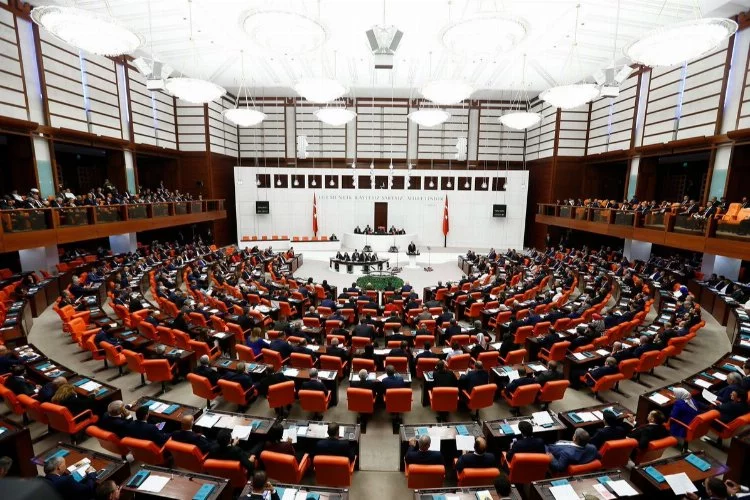 Bursa'da milletvekili seçilen isimler Meclis'te yeminlerini ettiler