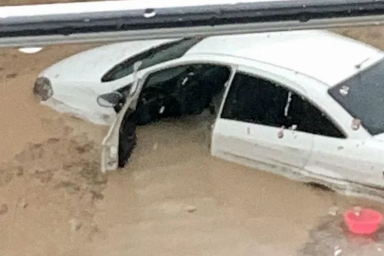 Bursa Mudanya'da sağanak yağışın bilançosu ortaya çıktı