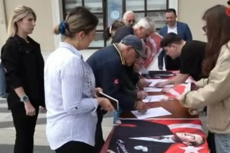 Bursa Osmangazi, Ata posterleri ile donatılıyor 