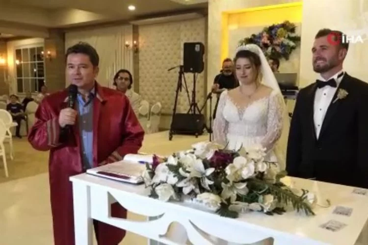 Bursa Osmangazi Belediye Başkanı Aydın ilk nikahını kıydı