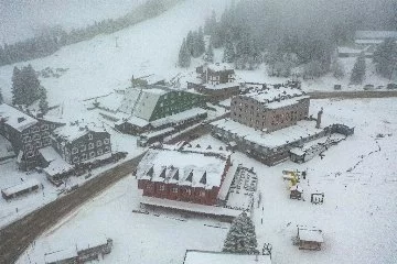 Bursa Uludağ, kasımda yağan karla turizm sezonunu erken açacak
