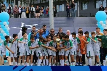 Bursaspor Bulgaristan’da şampiyonluğa ulaştı