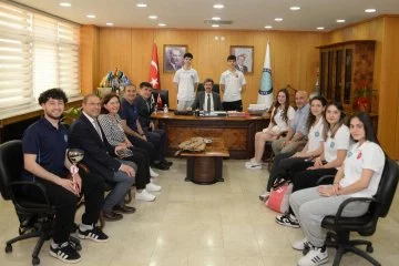 Bursa Uludağ Üniversitesi Badminton Takımı süper ligde