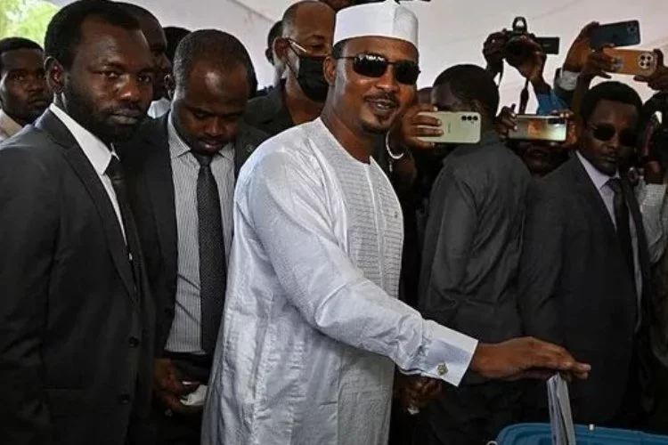 Çad'ın yeni cumhurbaşkanı Muhammed İdris Debi İtno oldu