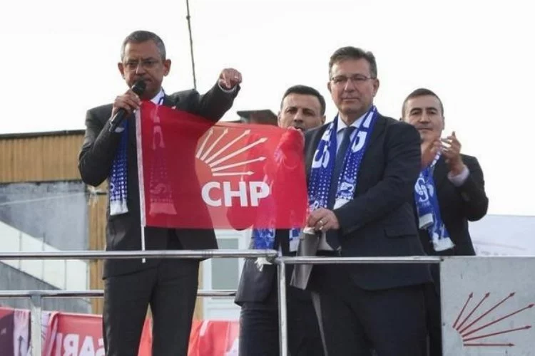 CHP lideri Özgür Özel'den bağımsız aday olan Şükrü Genç'e çekil çağrısı!