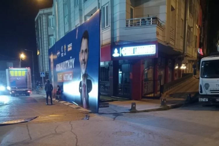 Cumhurbaşkanı Erdoğan’ın mitinginde ‘Kent Lokantası’ detayı! Afişlerle kapatıldı