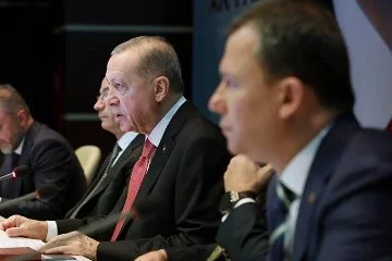 Dikkat çeken kulis: Erdoğan değişim için düğmeye bastı! Kabine, genel başkan yardımcıları...
