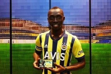 Fenerbahçe'de de forma giyen Papiss Cisse artık 400 TL için futbol oynuyor
