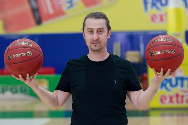 Frutti Extra Bursaspor Başkanı Sezgin: Avrupa'nın en çok konuşulan basketbol takımıyız
