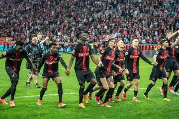 Futbol Leverkusen 59 yıllık rekorun peşinde